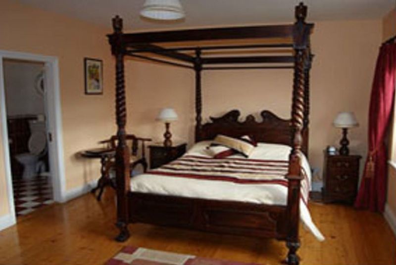 Tom & Eileen'S Farm Hotel Касълмейн Екстериор снимка